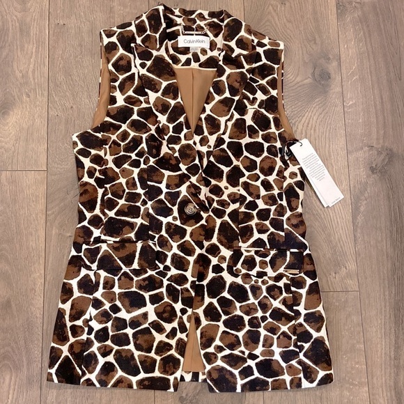 Calvin Klein giraffe vest - Picture 4 of 11